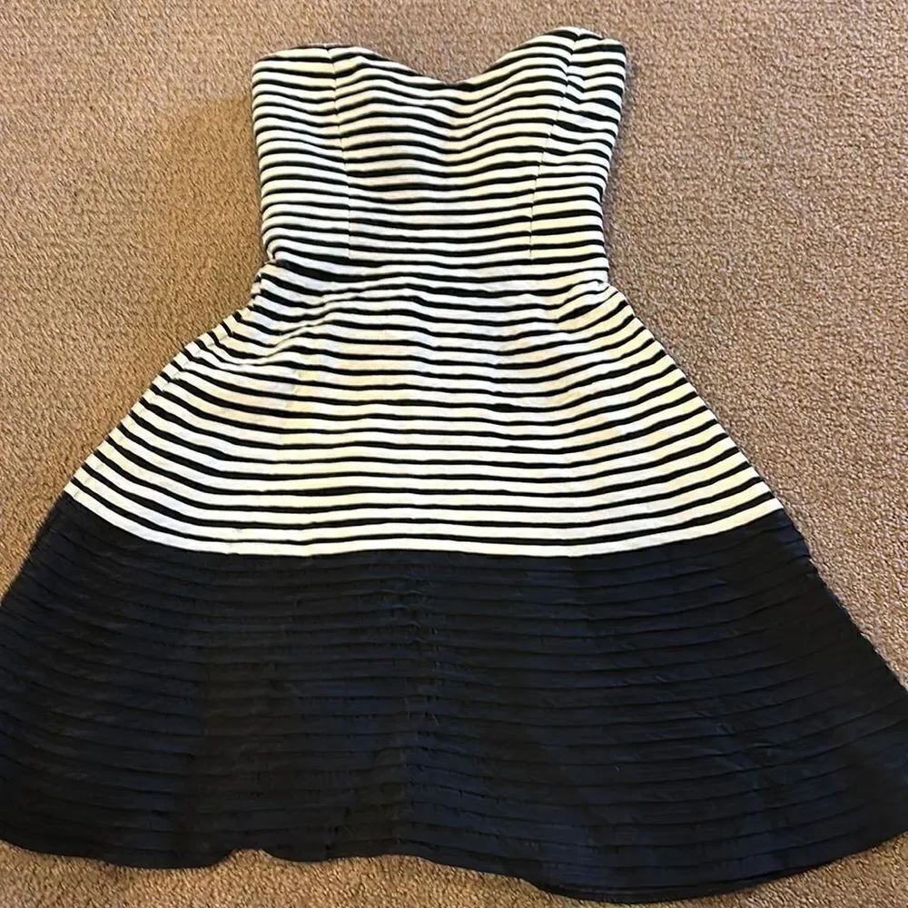 Parker Women’s Black & White Striped Strapless Dress size XS